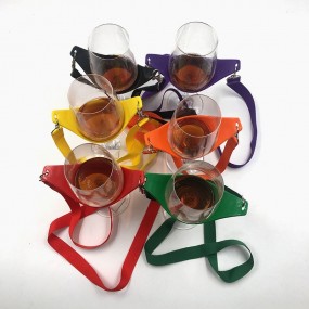Gepersonaliseerde PVC-wijnglashouders met draagkoord